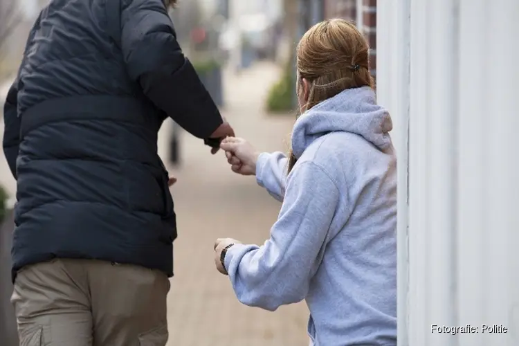 Getuigen straatroof Stamkartstraat gezocht