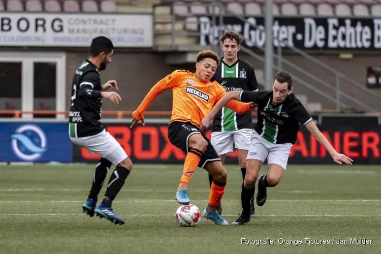 Problemen worden groter voor Jong FC Volendam, Scheveningen pakt in slotfase winst