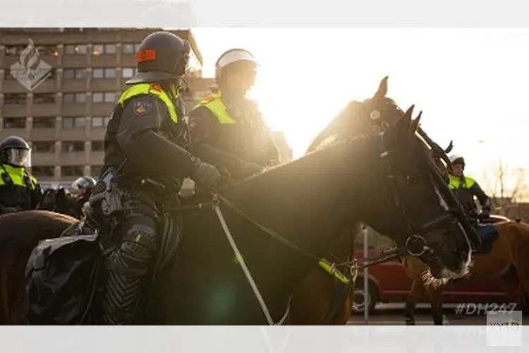 Acht aanhoudingen bij onaangekondigde demonstratie Plein