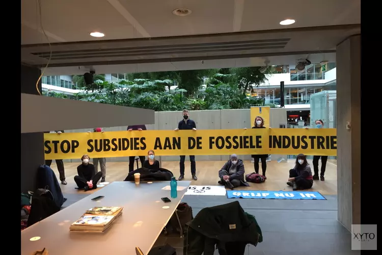 Extinction Rebellion houdt sit-in tijdens regeringsverklaring. "Stop fossiele subsidies." Lobby ministerie van Financiën bezet