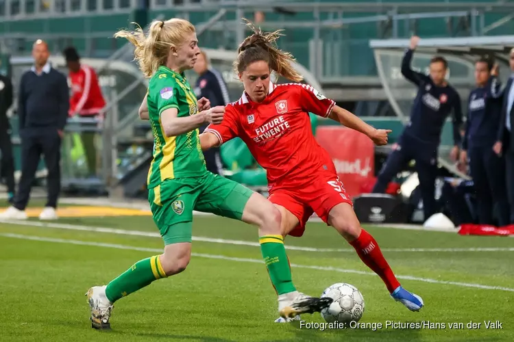 FC Twente Vrouwen blijven op titelkoers na winst op ADO Den Haag