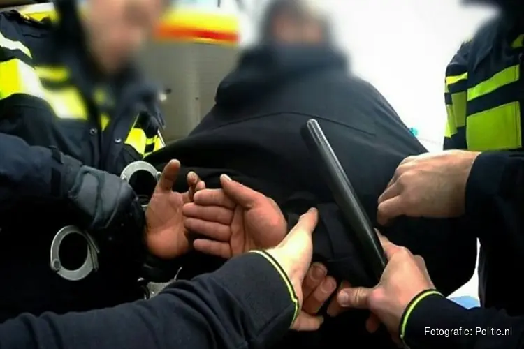 Geldkoerier ondergrondse bankier aangehouden in Rijswijk