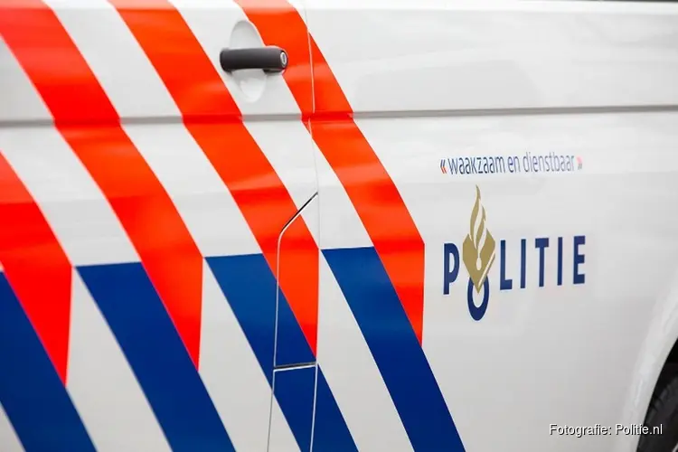 Politie houdt verkeerscontrole Oorberlaan