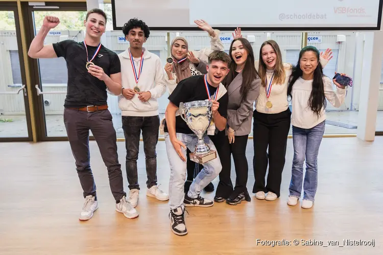 Haags Segbroek College wint NK Debatteren voor vmbo-leerlingen