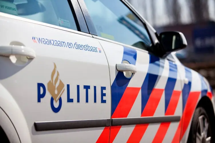 Politie lost waarschuwingsschoten bij arrestatie Zusterstraat