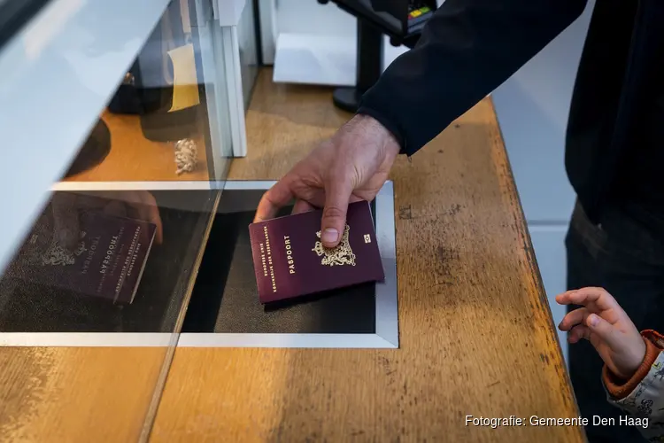 Vervalt uw paspoort tussen mei en juli? Vraag dan op tijd een nieuwe aan